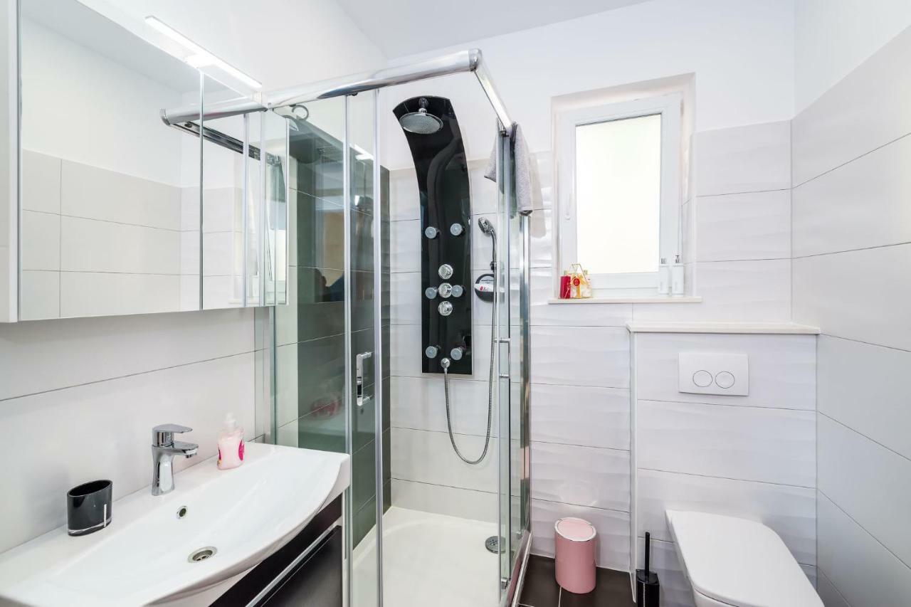 Apartment Newcity Novigrad  المظهر الخارجي الصورة
